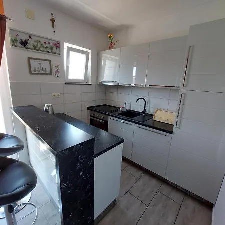 Apartment Apartman Cvita Weißenburg